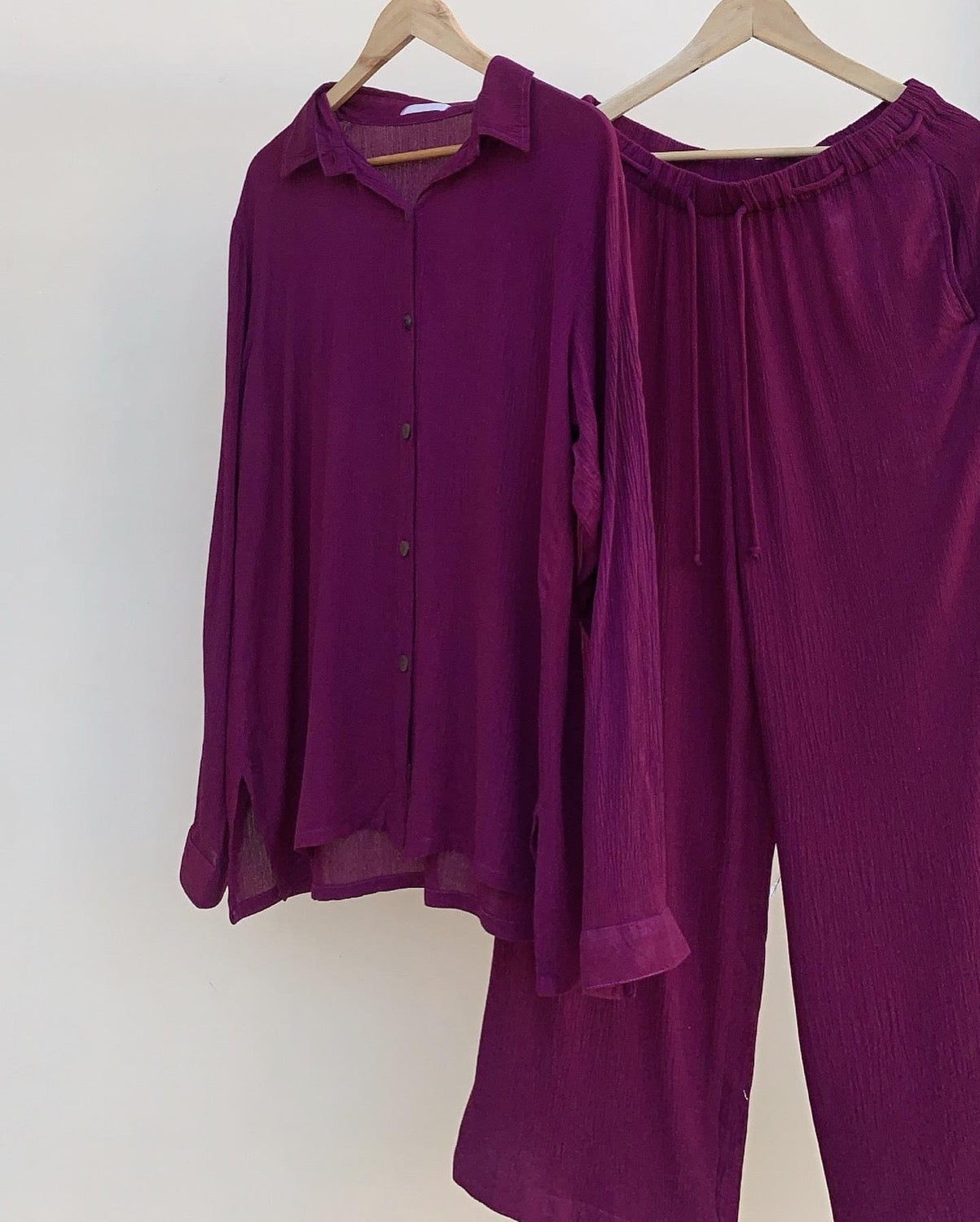 THE BURGUNDY SAND SET