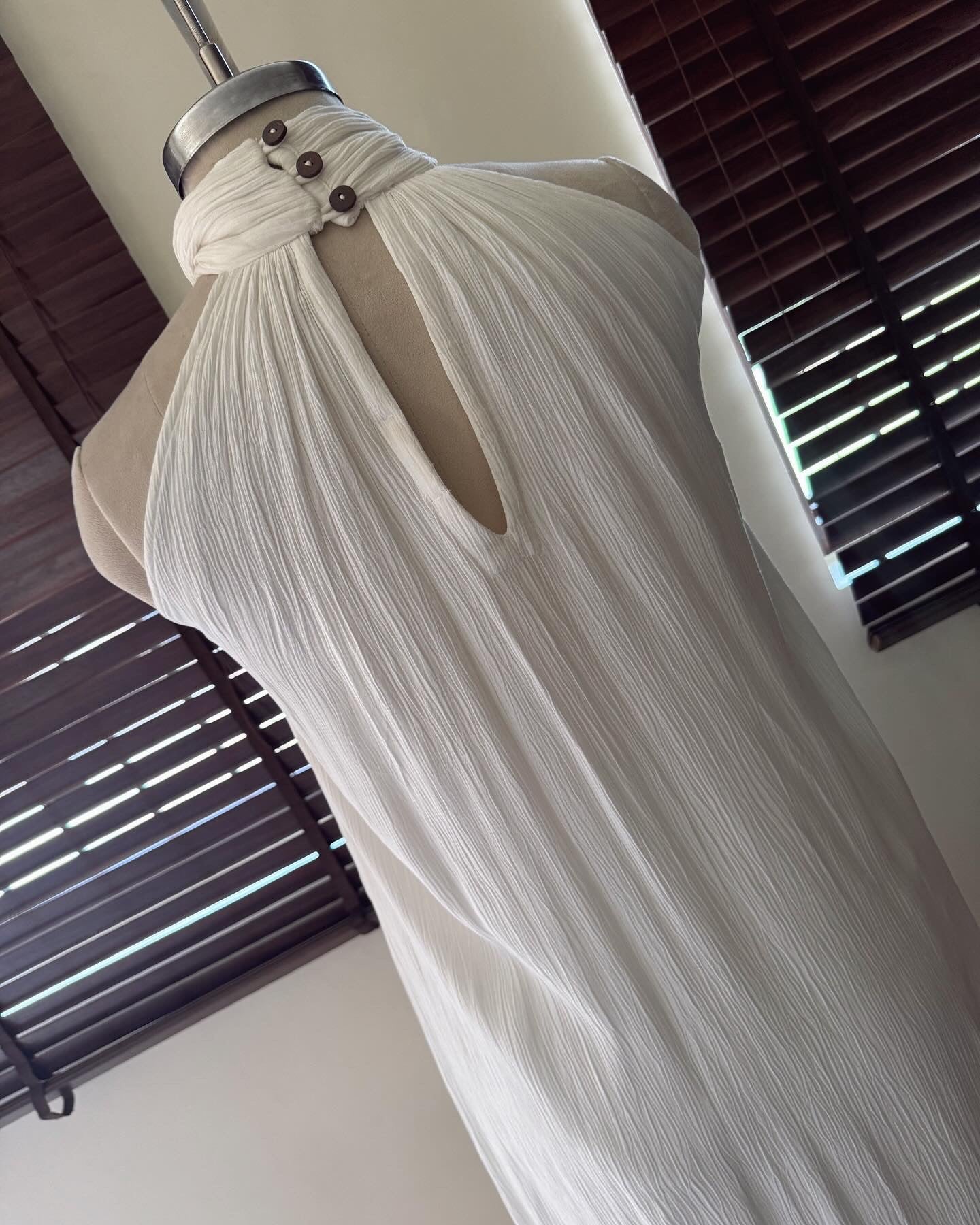 The Gloria Long Aurum : White