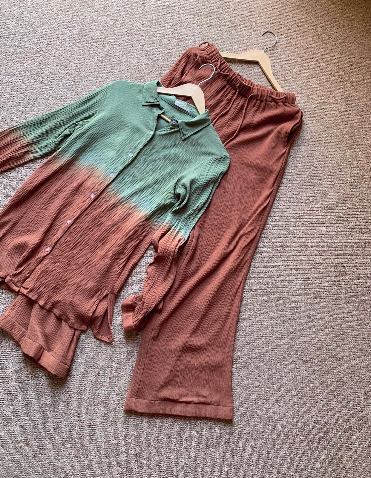 The Sand Set : Sage Green And Brown Ombre