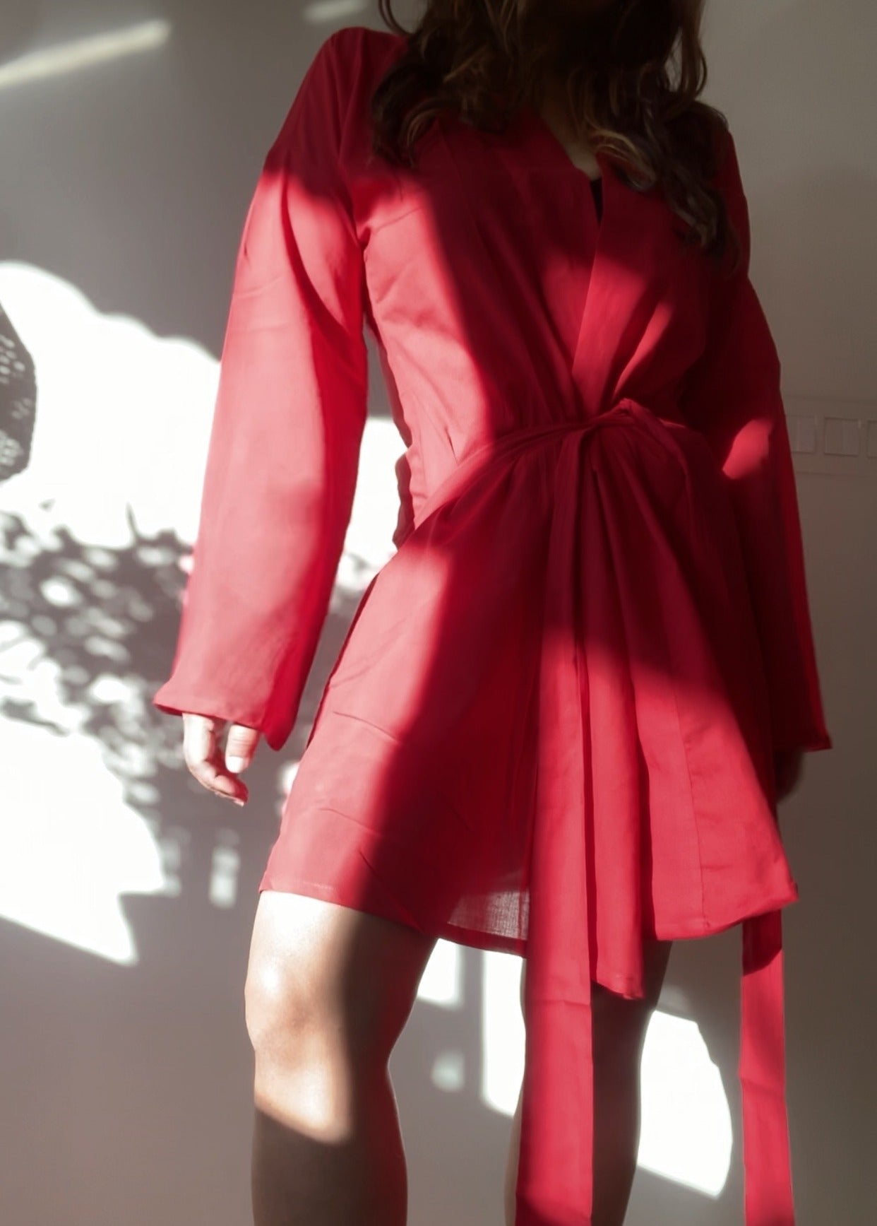 THE AMBER : Red