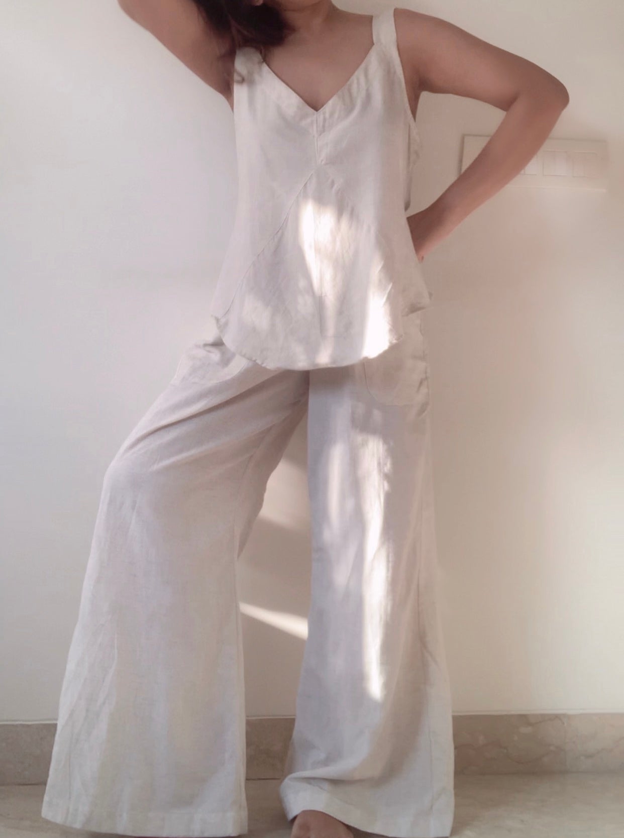 The Hail Set : Off White