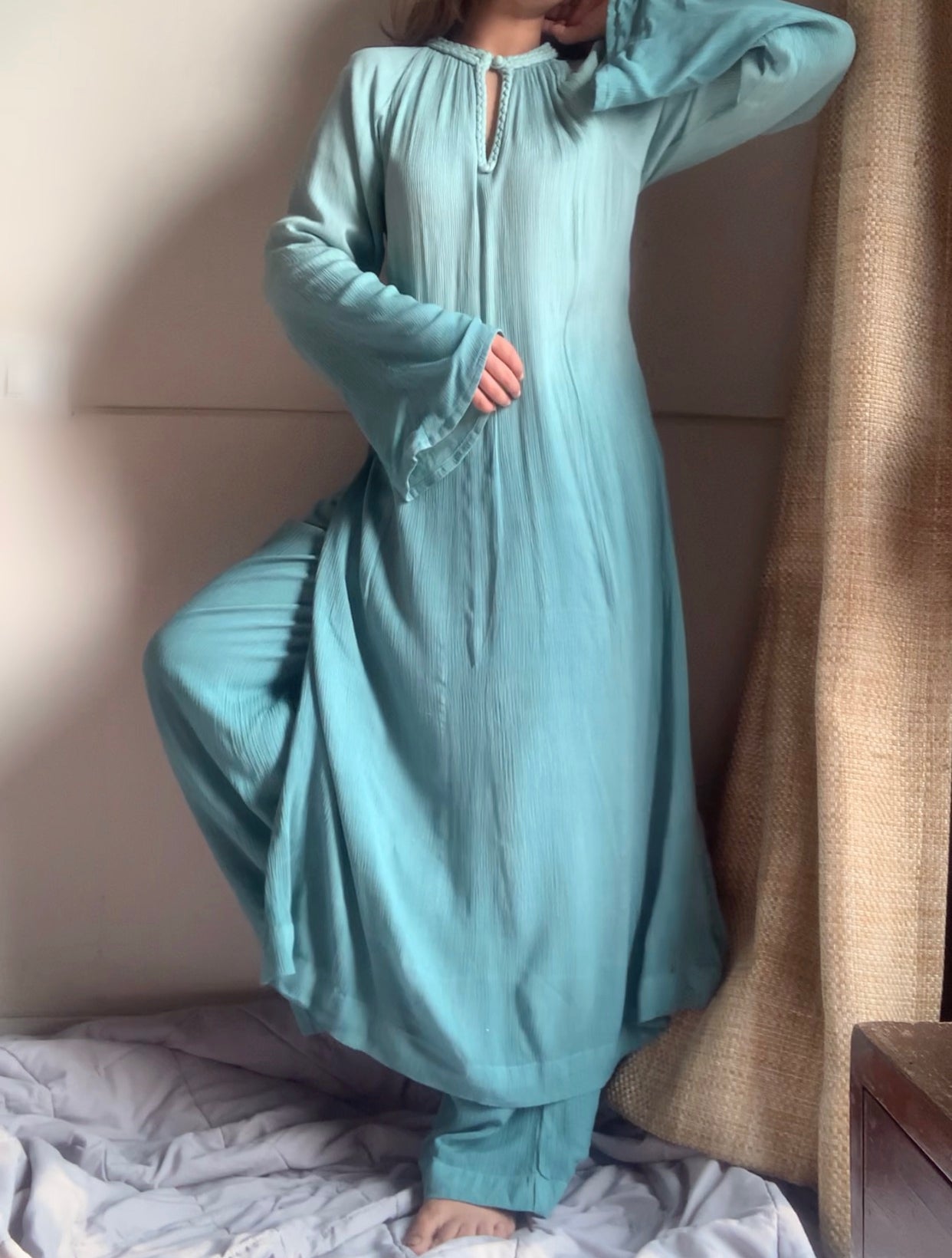 The Mira Set Sleeves : Light Teal Ombré