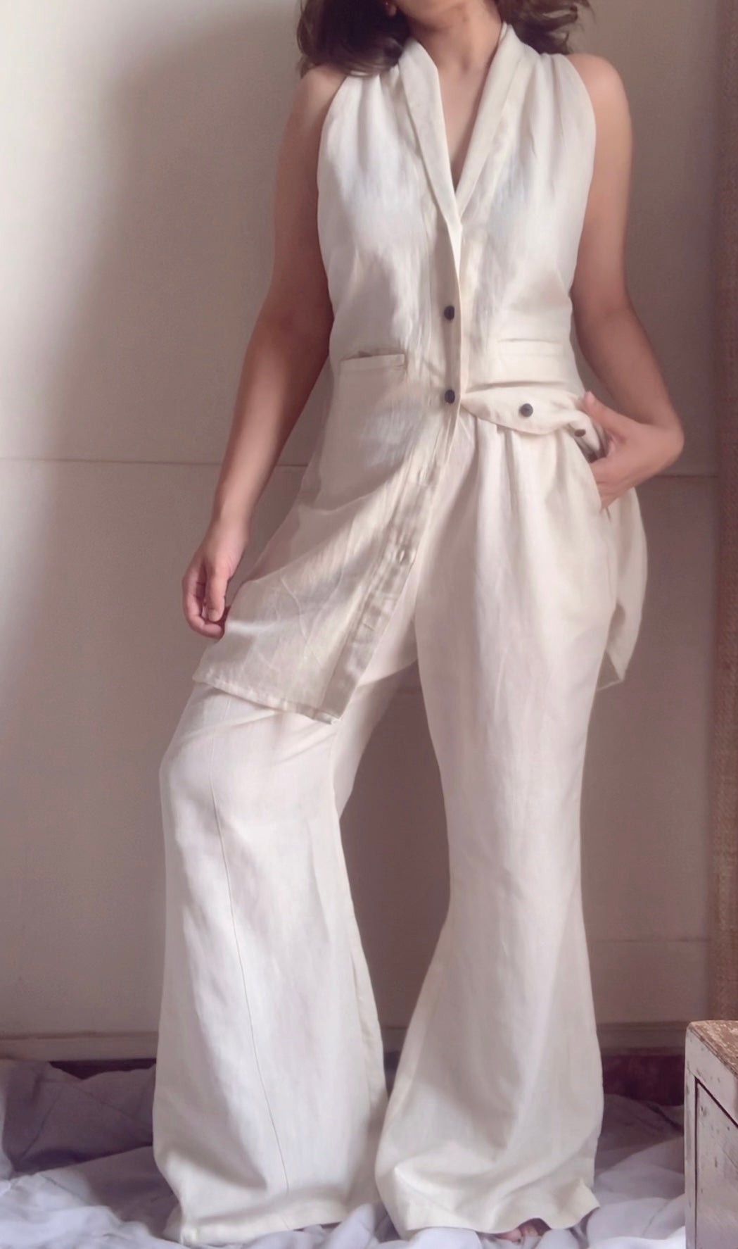 The Asteria : Off White