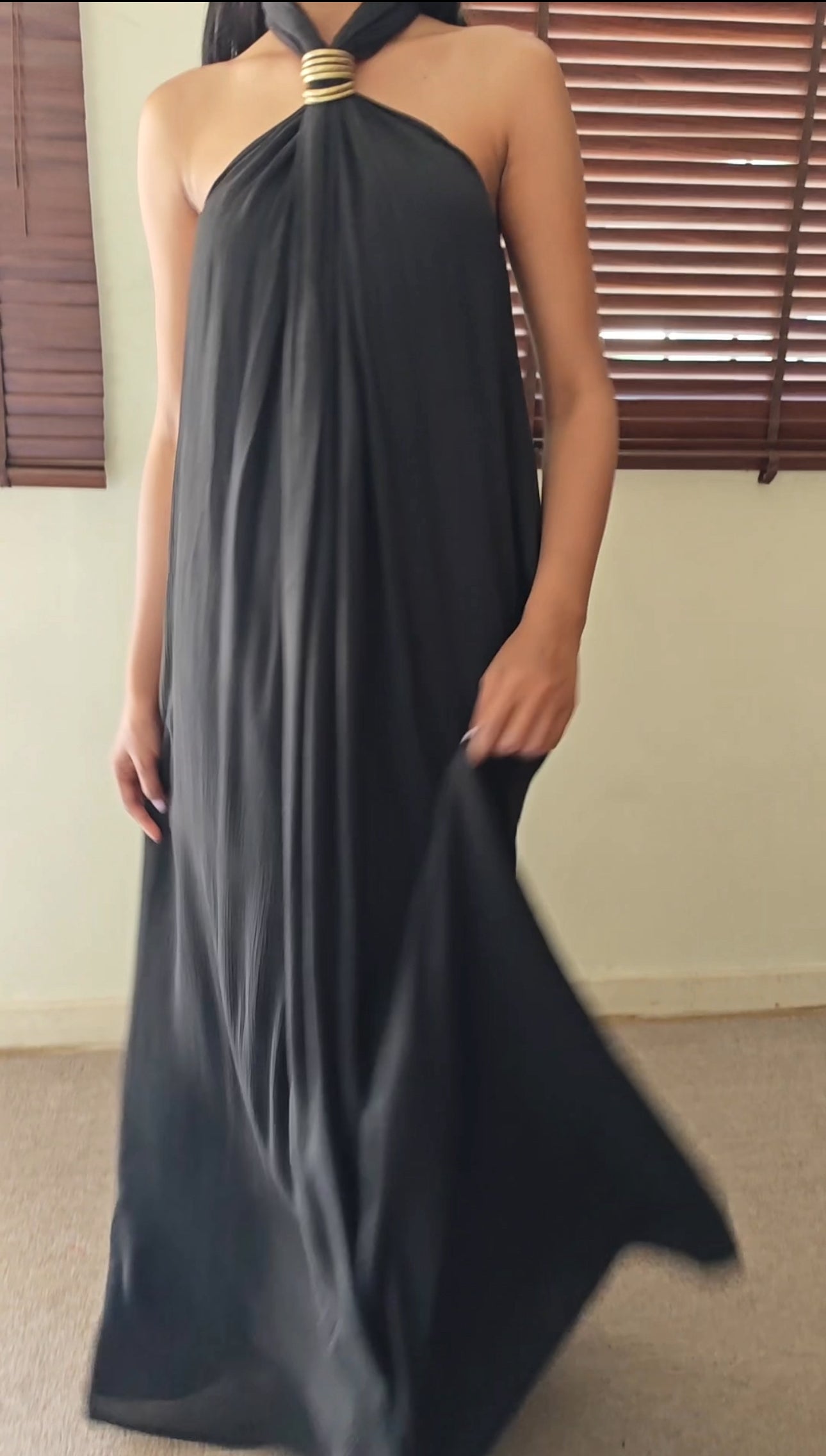 The Gloria Aurum Maxi : Black