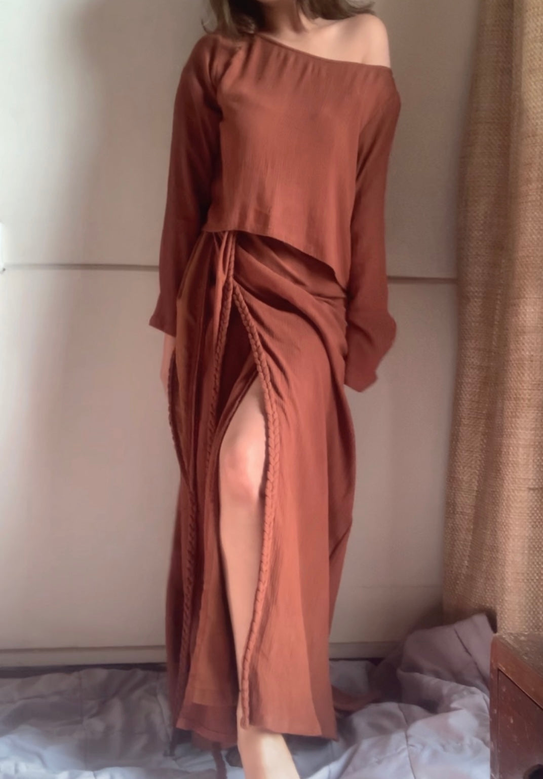 The Valencia : Brown