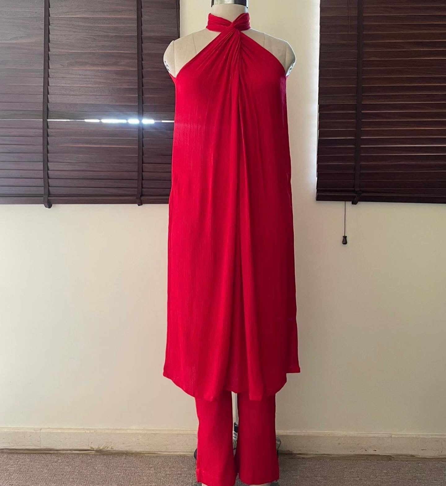 The Gloria Long : Red