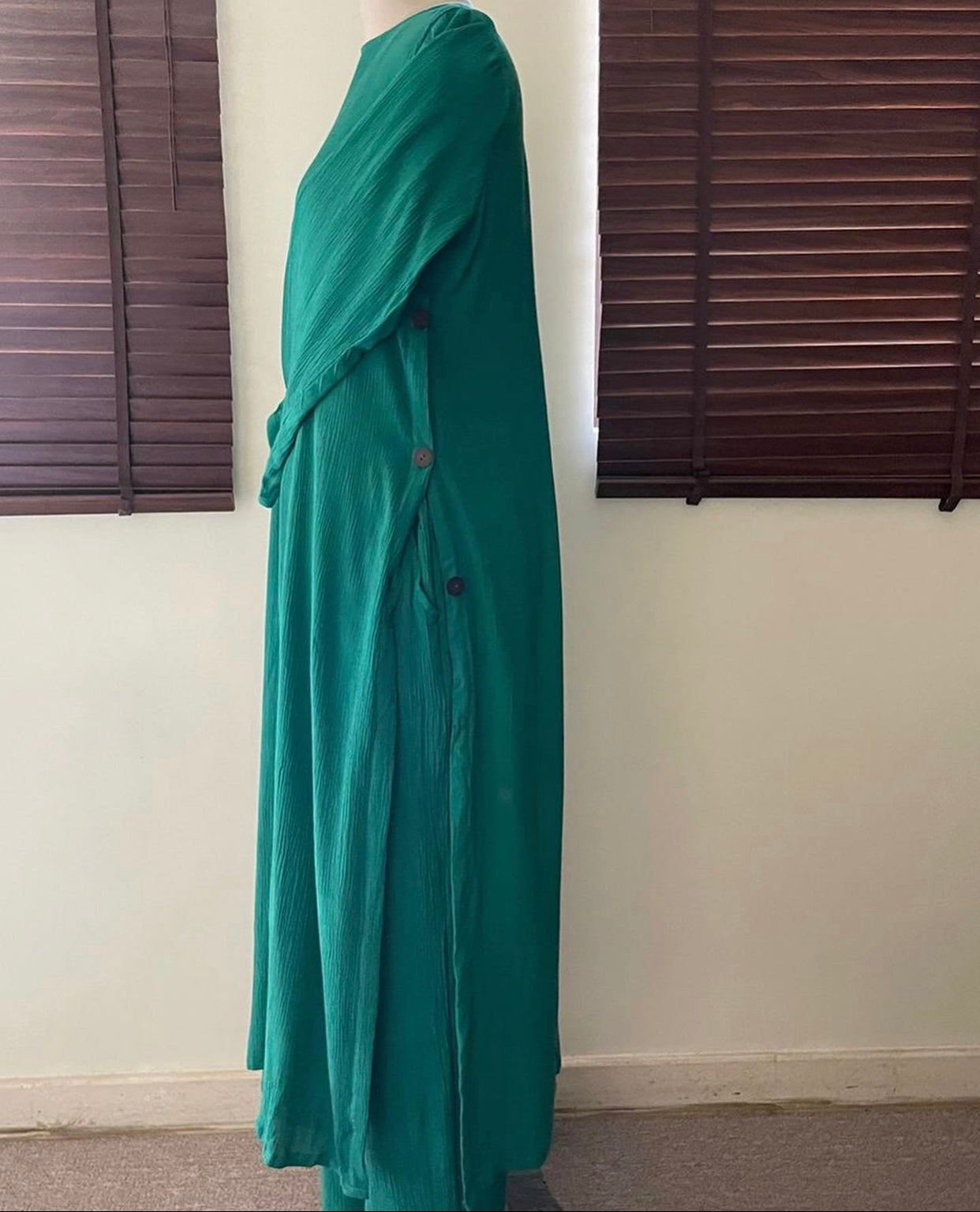 The Mystique With Seeves : Jade Green