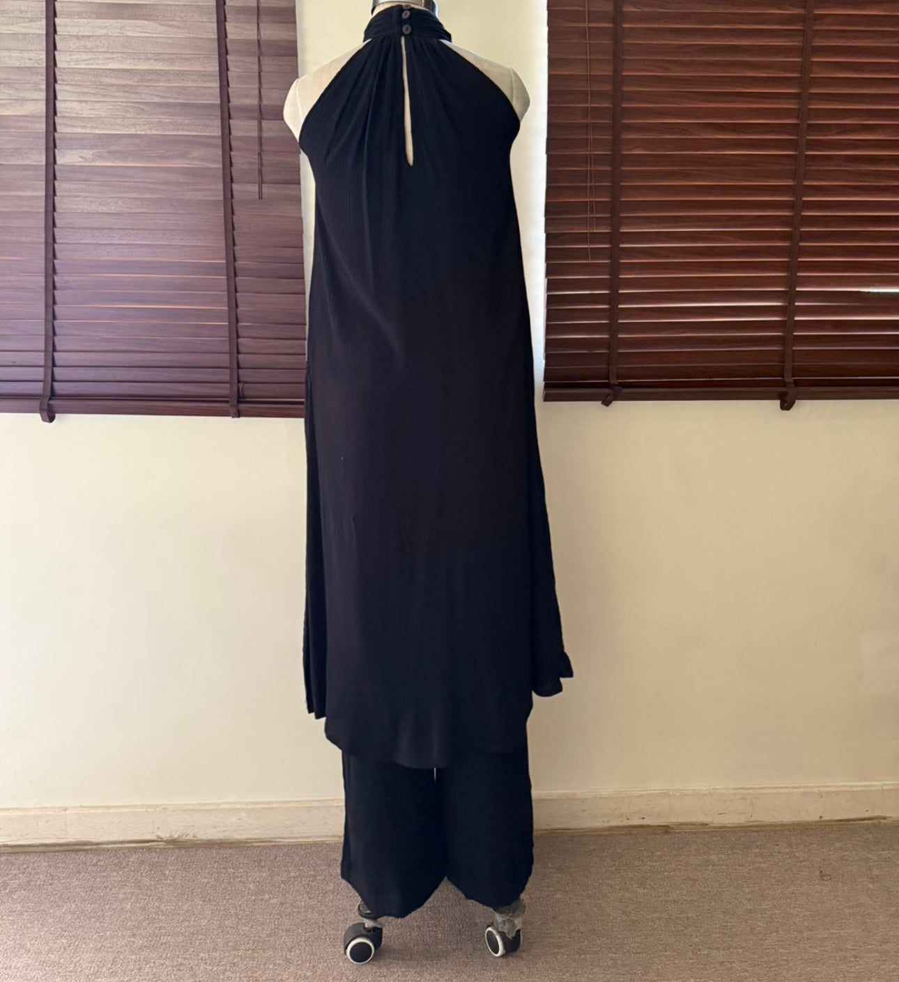 The Gloria Long Aurum : Black