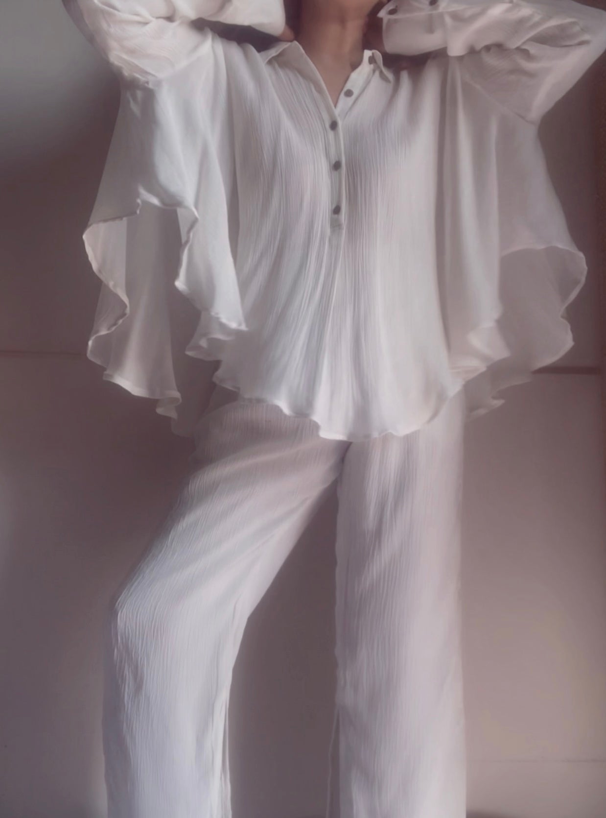 The  Swirl Set : White