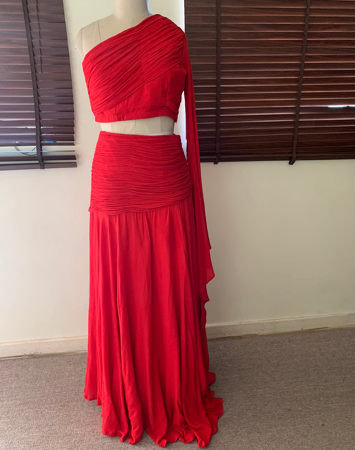 The Rosa : Red