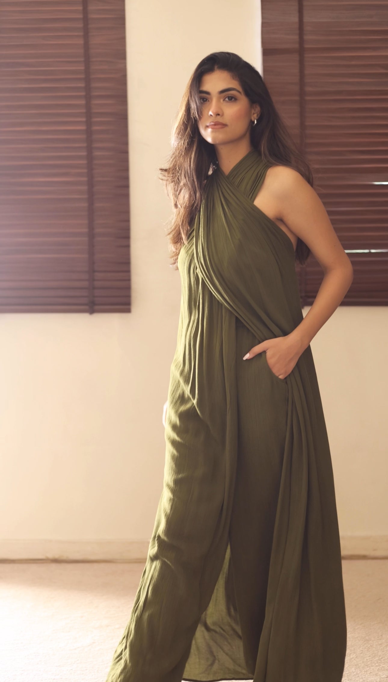 The Daughter Of Poseidon ( back covered ) : Olive