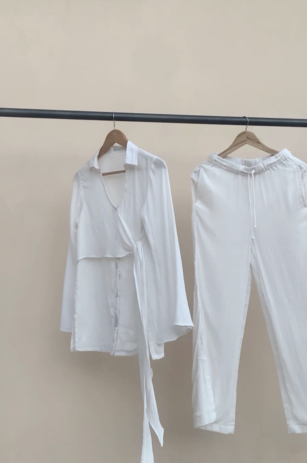 THE THALASSIC SET : White