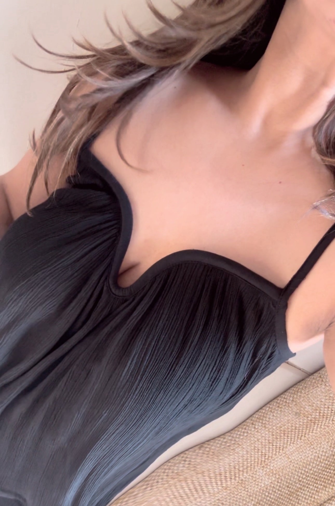 The Scallop Crop Top : Black