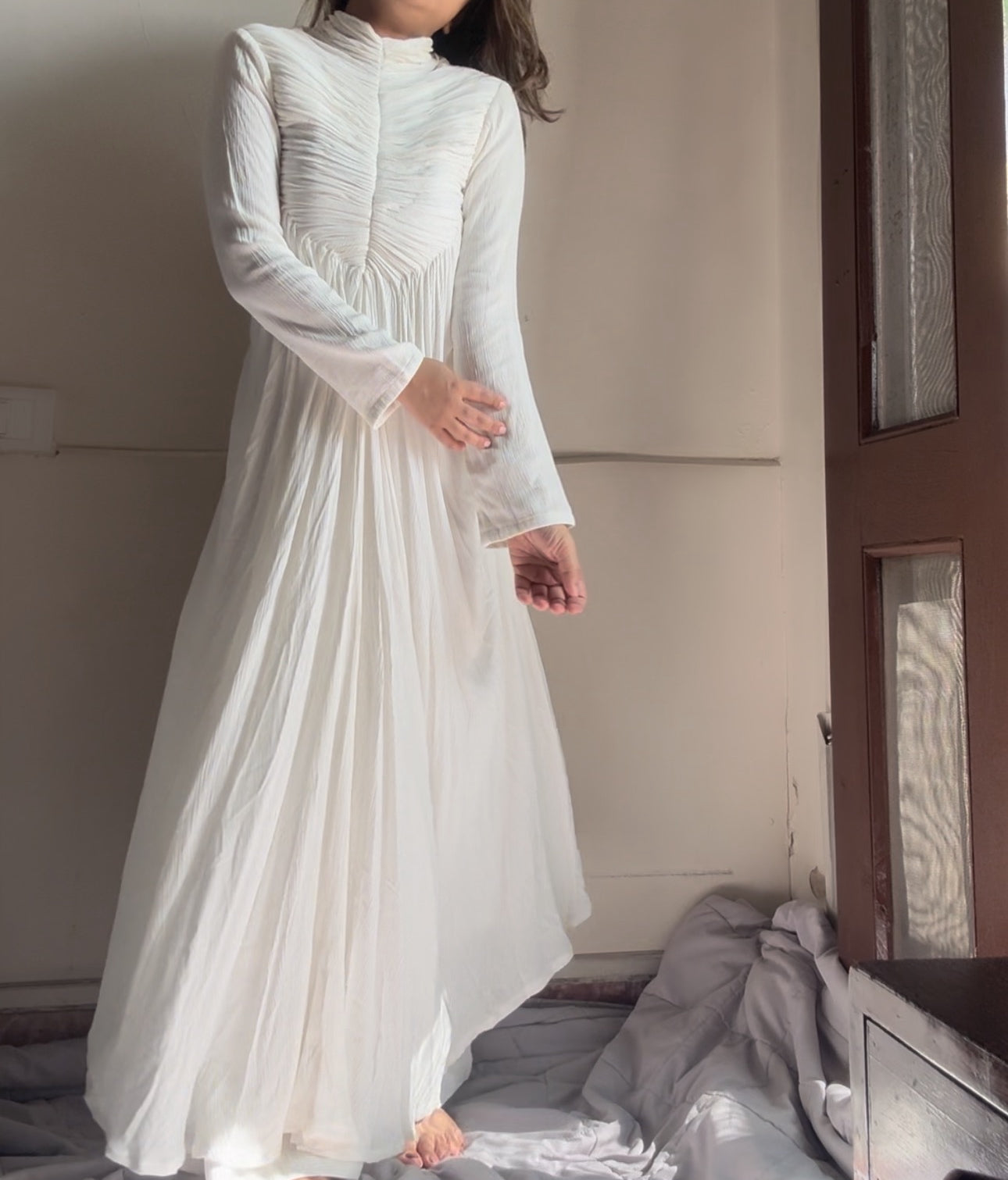 The Horizon Blush Set With Sleeves : White