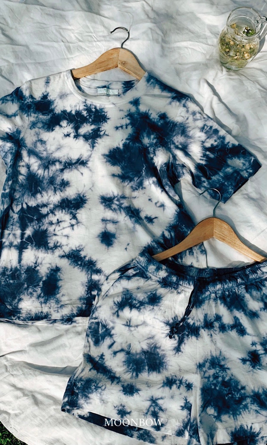 WHITE AND DARK BLUE SHORTS SET