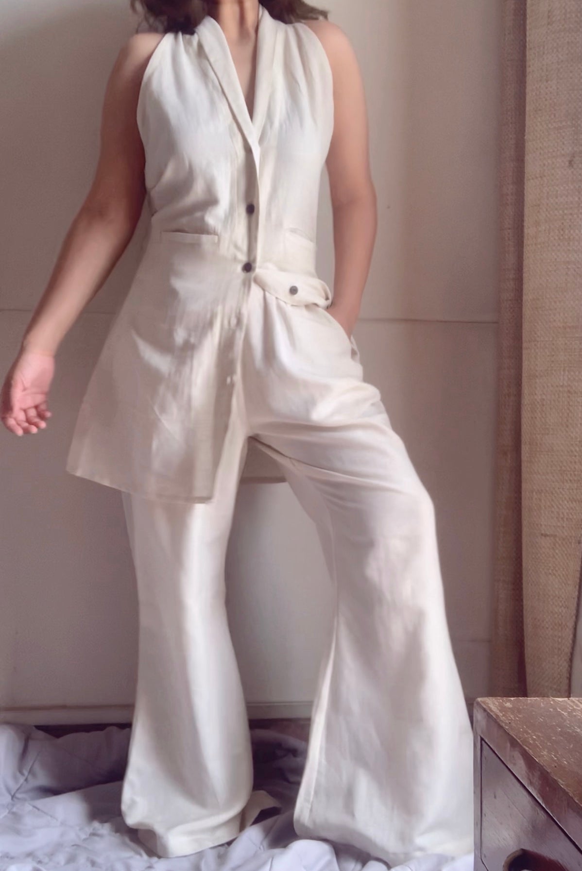 The Asteria : Off White