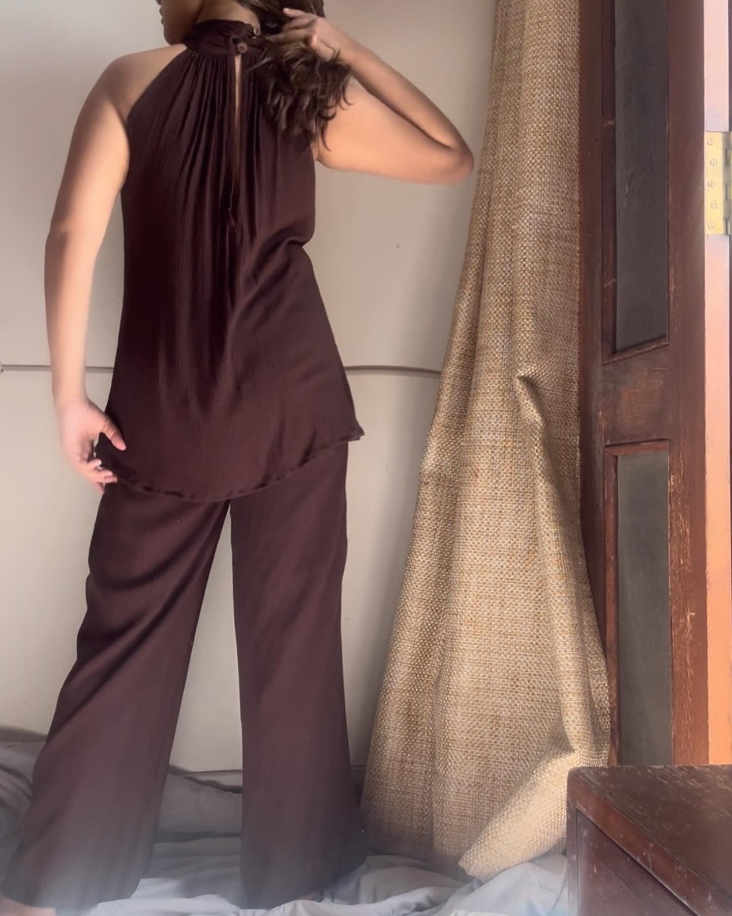 The  Poseidon Set ( back covered ) : Chocolate Brown
