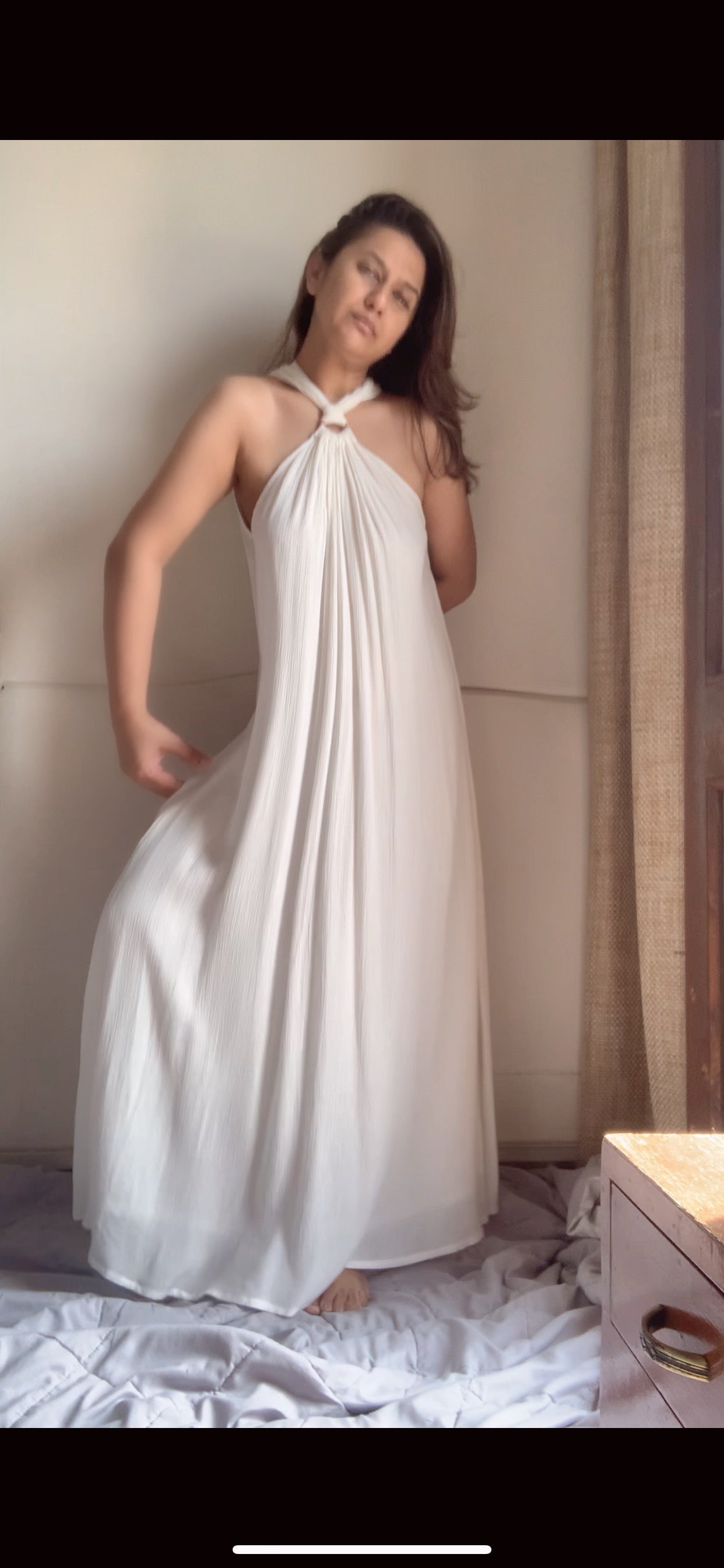 The Aurele  Maxi : White