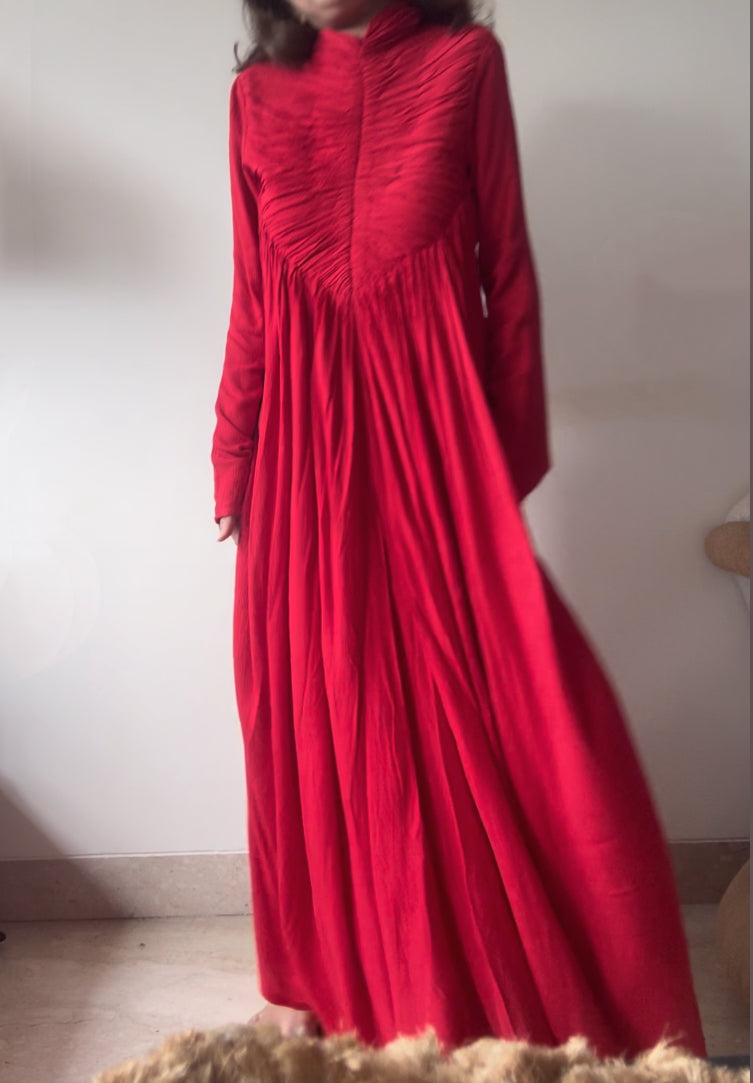 The Horizon Blush Set With Sleeves : Red