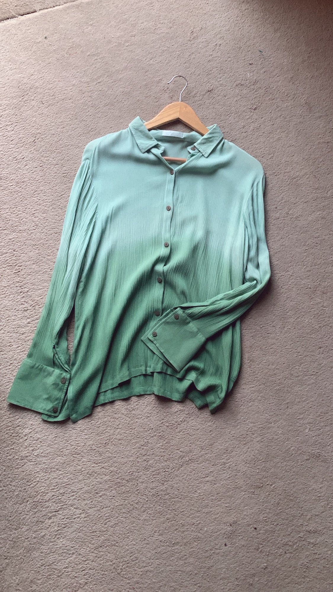 The Sand Shirt : Mist Green Ombré