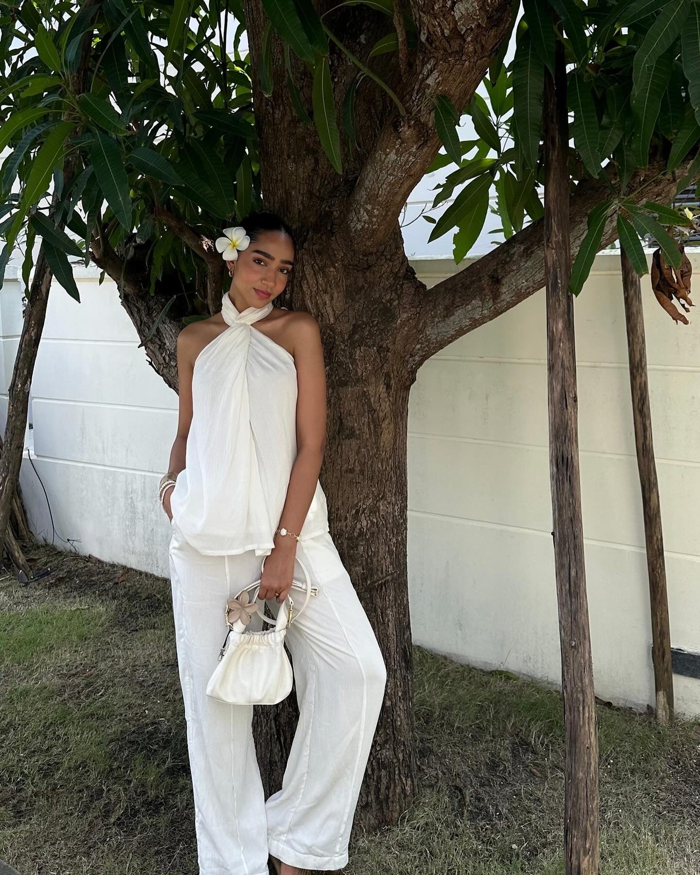 The Gloria : White