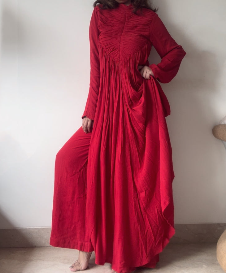 The Horizon Blush Set With Sleeves : Red