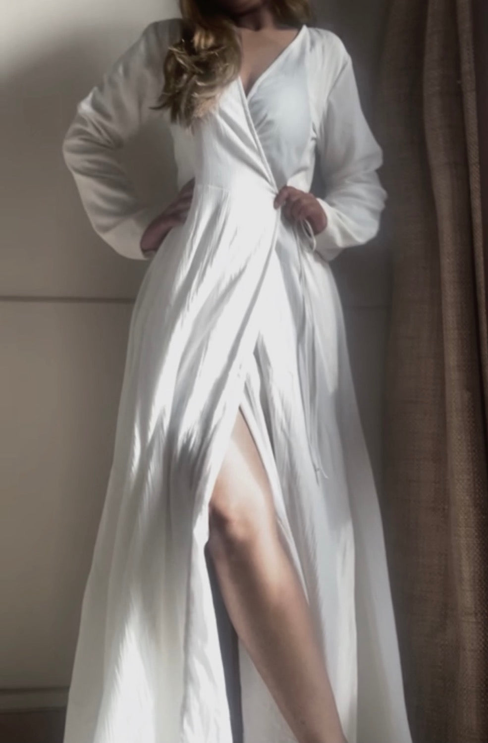 THE SELENA : White