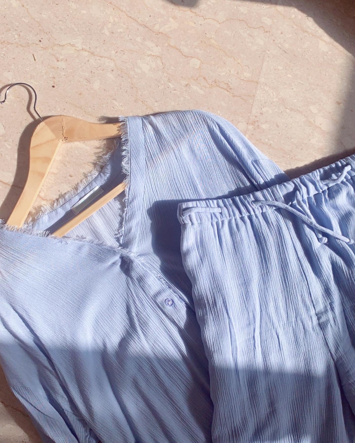 ICE BLUE WAVELET SET