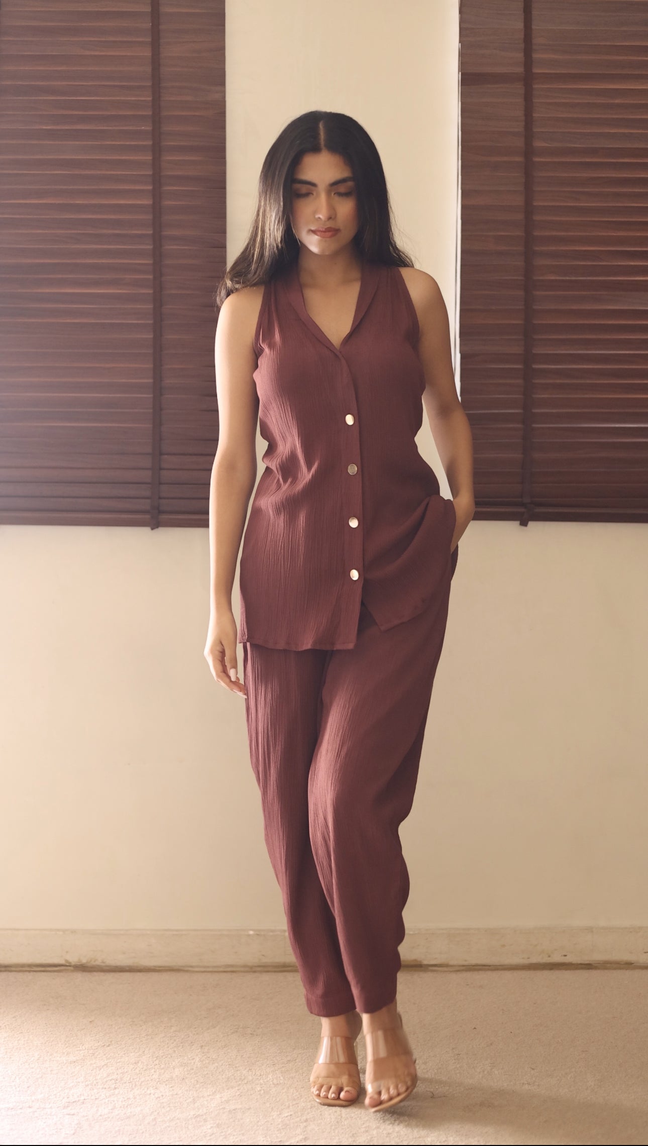 The Canyon Set :  Brown