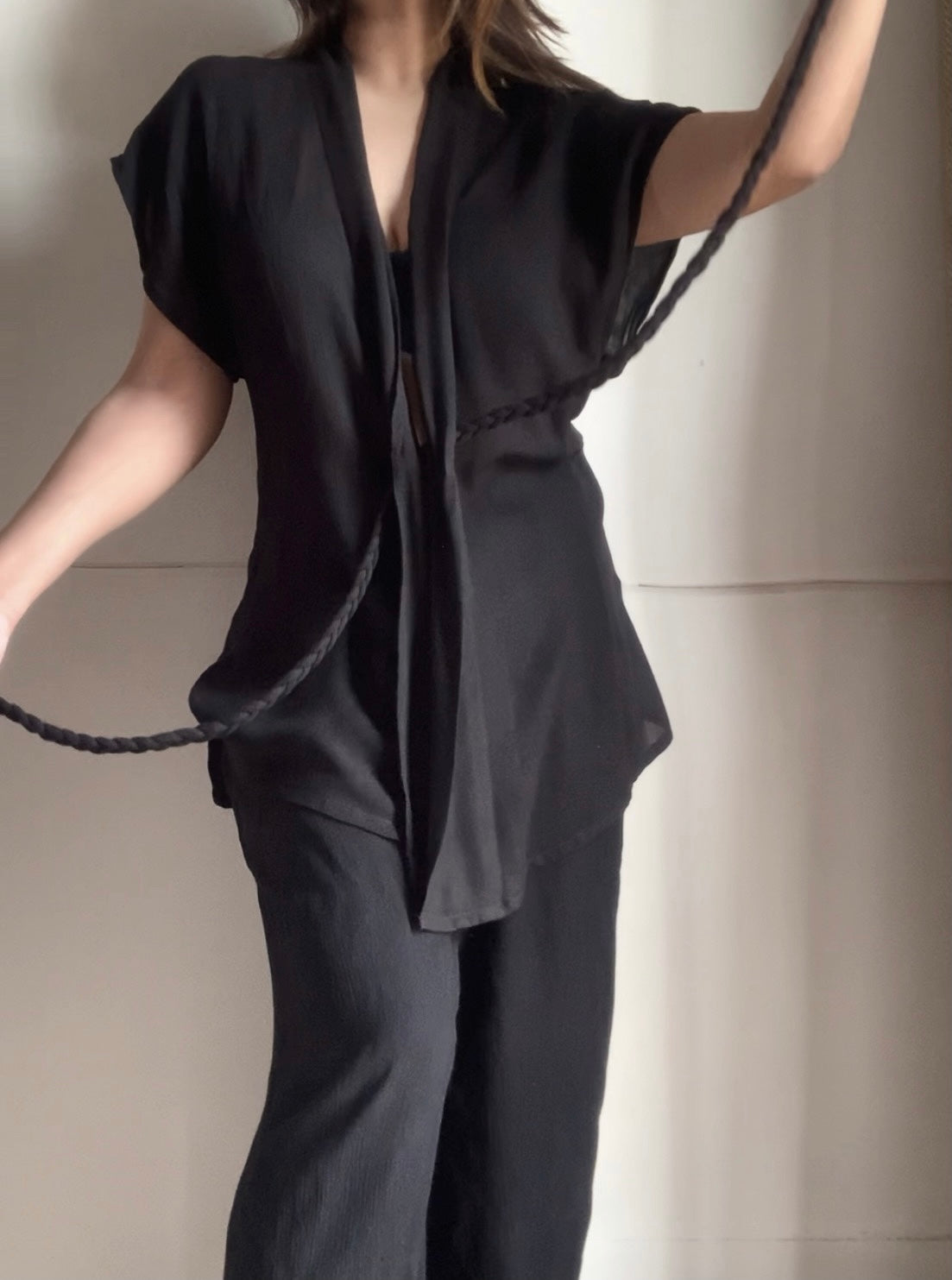 THE ALEXANDRA : Black