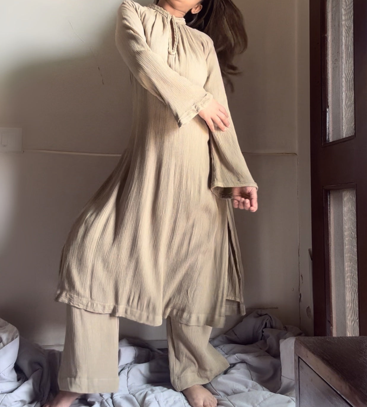 The Mira Set Sleeves : Light Beige Ombré
