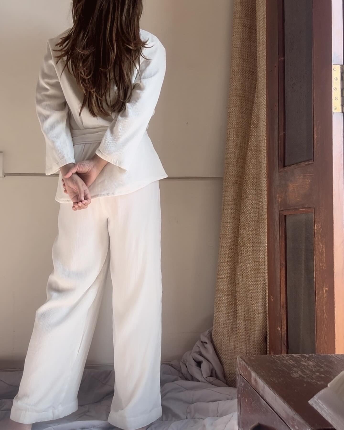 The Breezy Dusk Set : White
