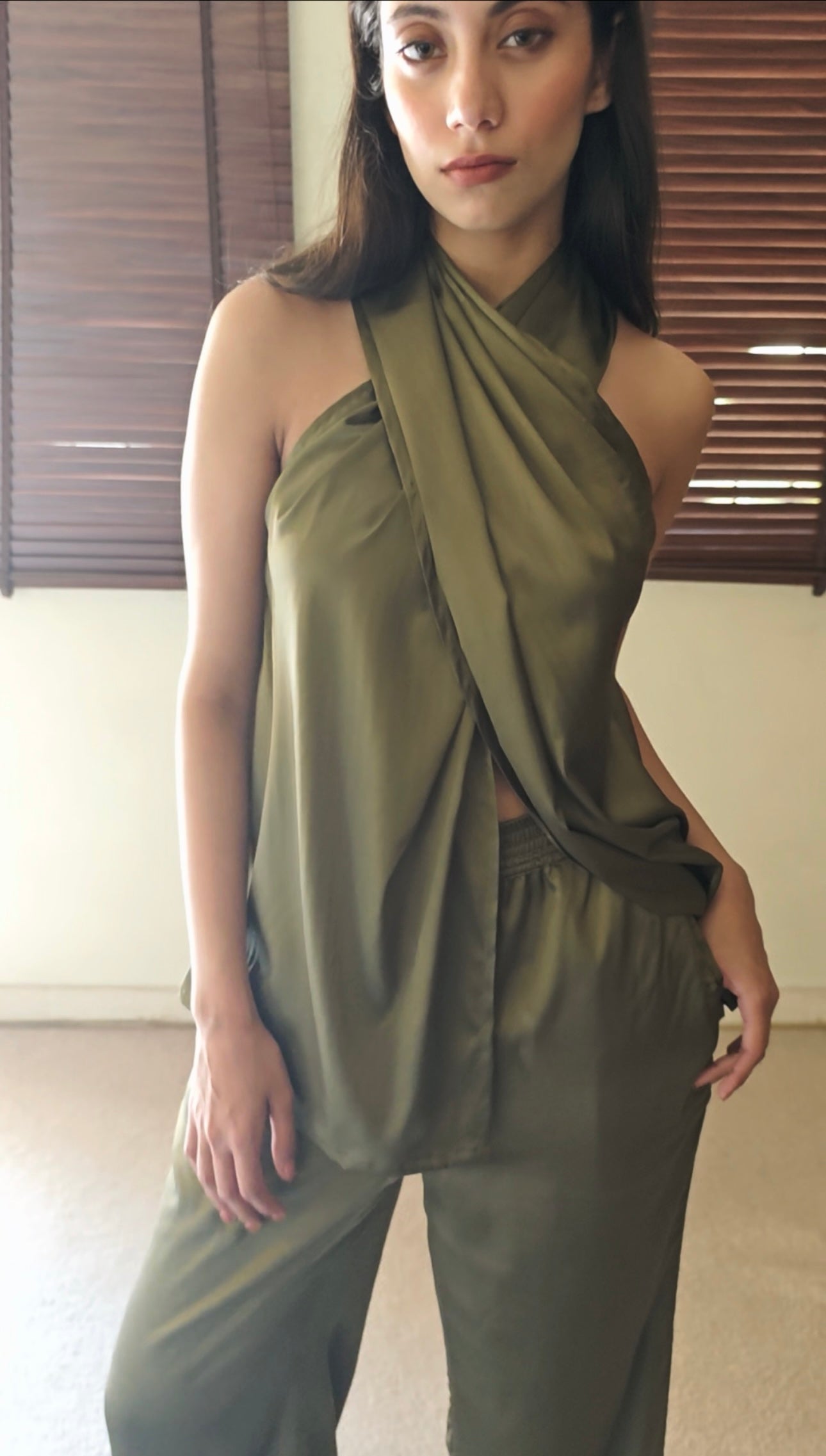 The  Poseidon Set Satin : Olive