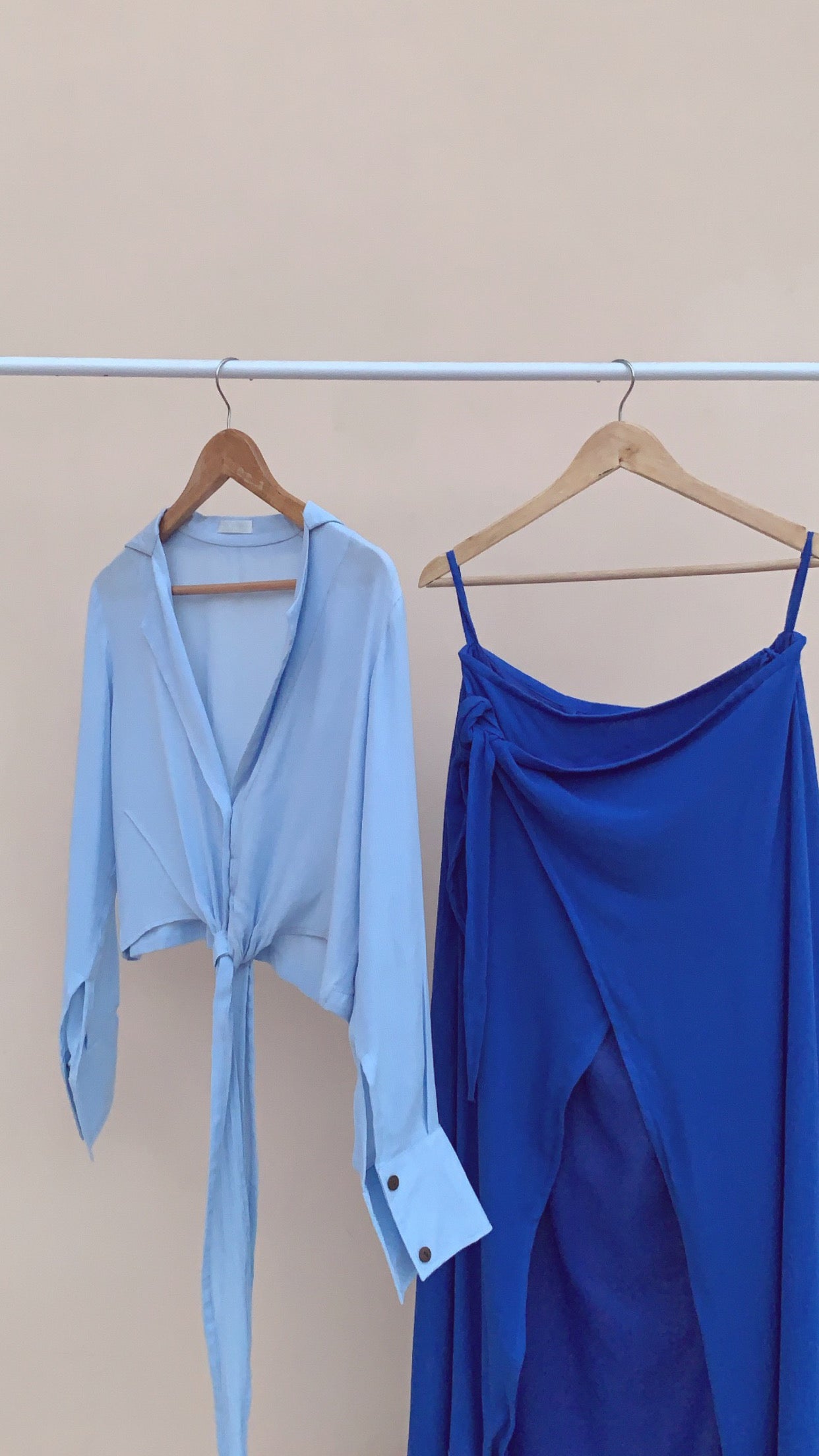 THE PALM DAYS SET : Tones of Blue