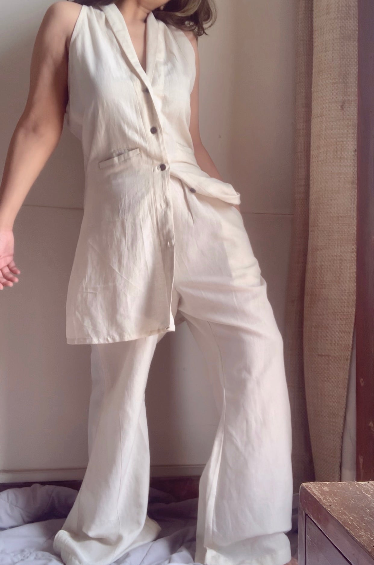 The Asteria : Off White