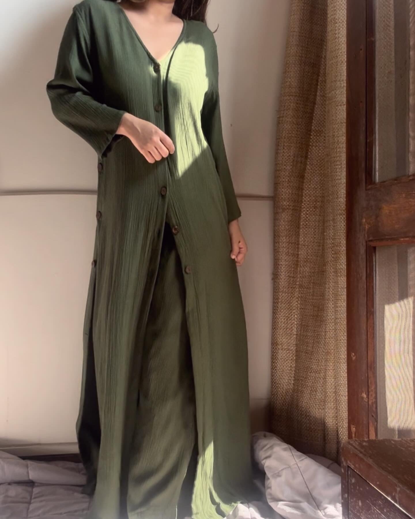 The Juliet Set With Sleeves : Olive