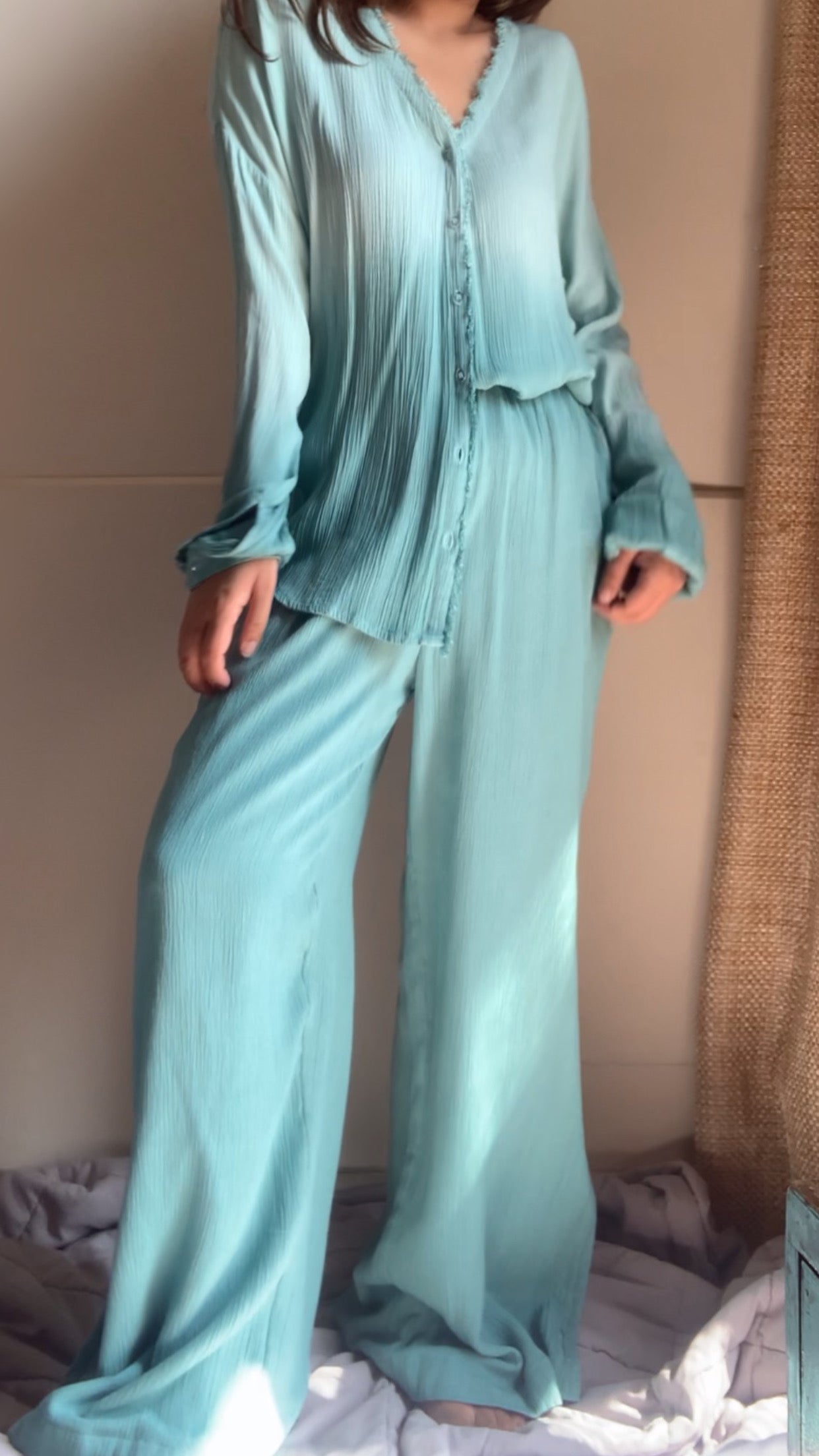The   WAVELET Set : Light Teal Ombré