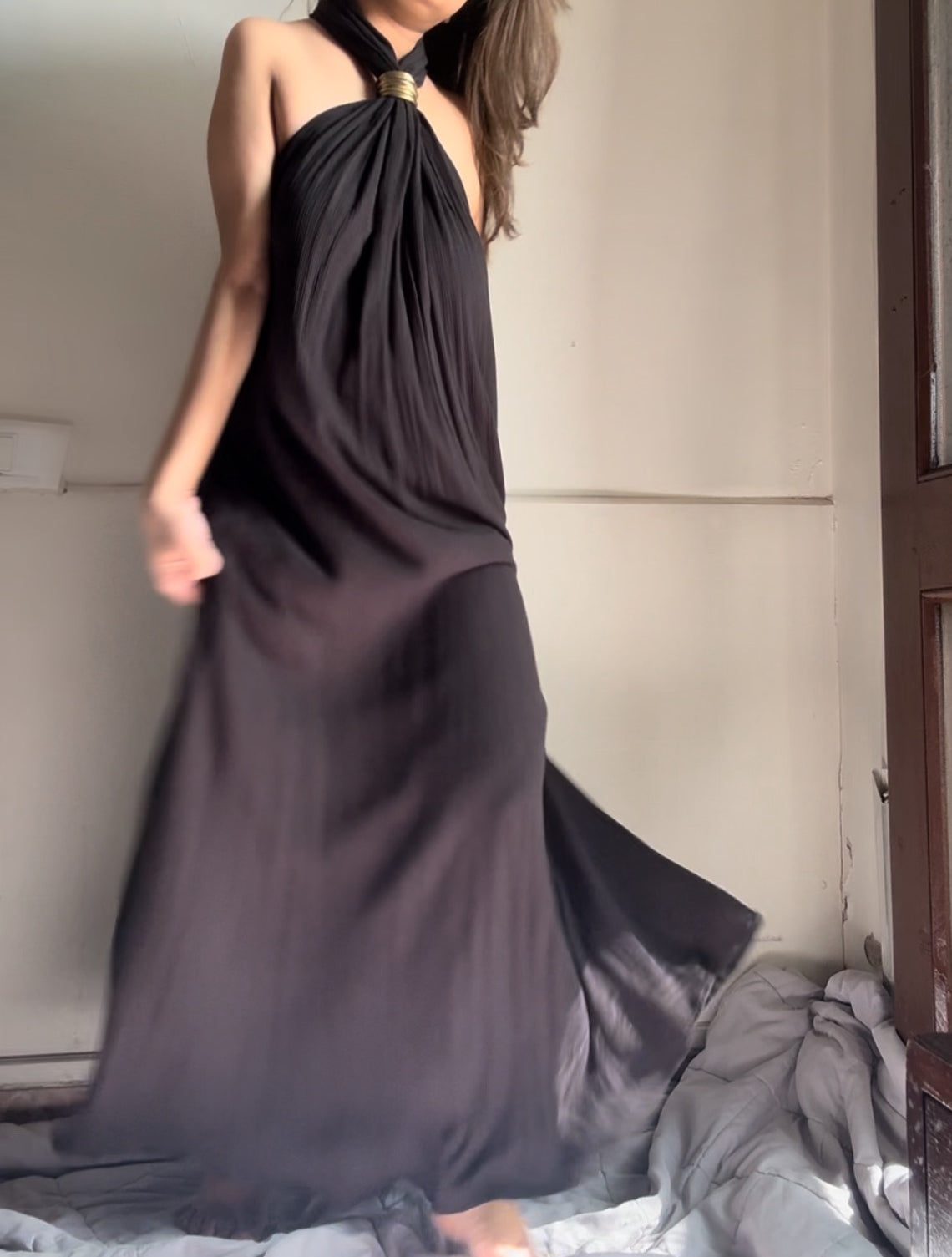 The Gloria Aurum Maxi : Black